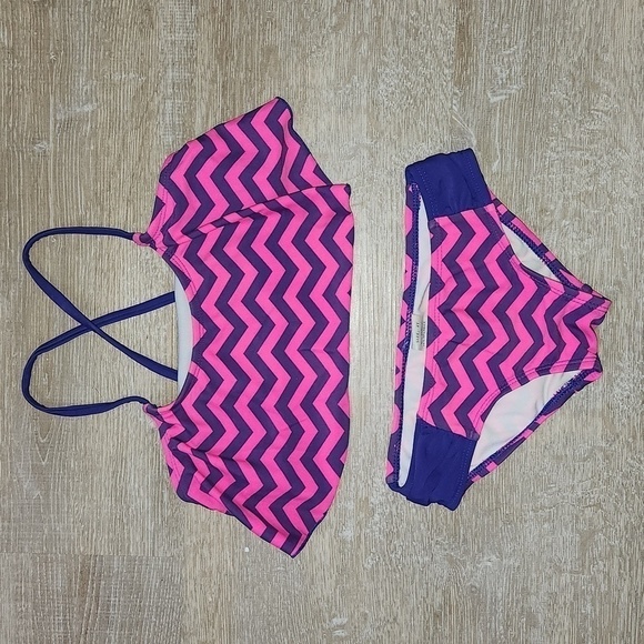 Kanu Surf 4T chevron pink/ purple 2 piece swim suit - Picture 1 of 6